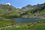 42 Dal Lago Grande (2030 m) vista verso Cima Cadelle a dx e Valle e Passo dei lupi al centro